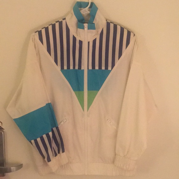 Vintage 80’s Windbreaker! - Picture 4 of 4
